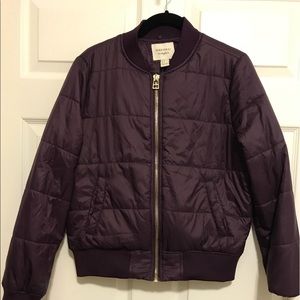 Short Spring weather jacket burgundy color